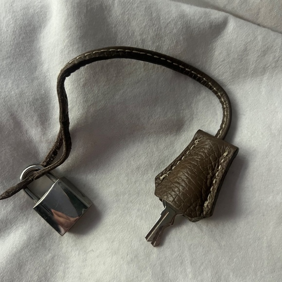 Teddy Blake Caty - Picture 9 of 9